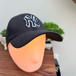 New Era 39 Thirty New York Yankees Navy NY Logo Cap
